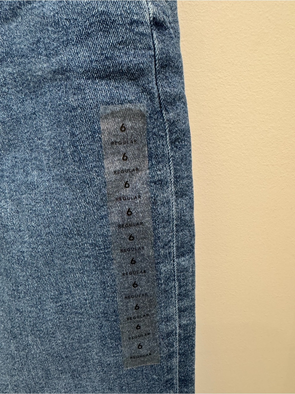 American Eagle Stretch Mom Jean Classic Blue High Rise Jeans Size 6 - Picture 3 of 10